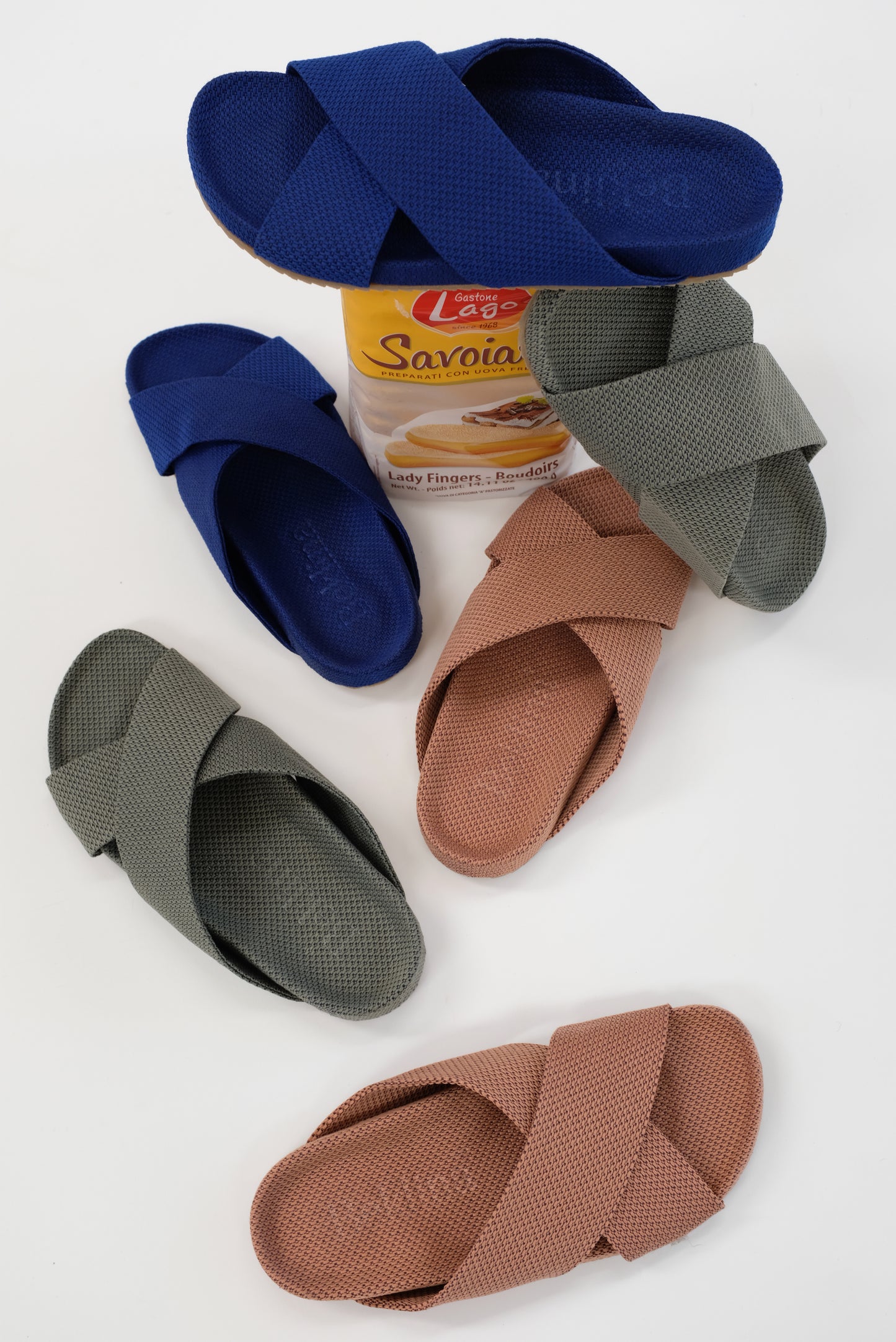 Beklina Gubi Cross Slide Clay