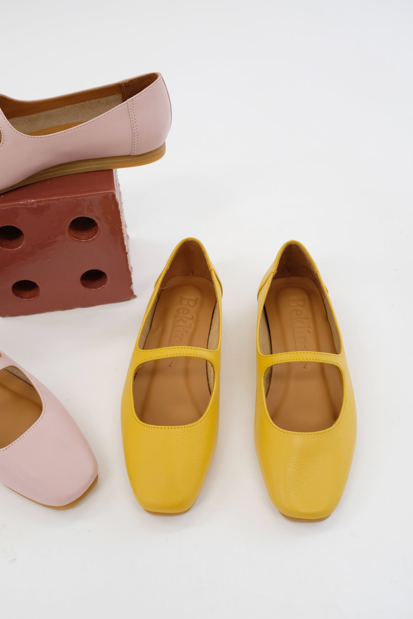 Beklina Olivia Flats Yellow Submarine