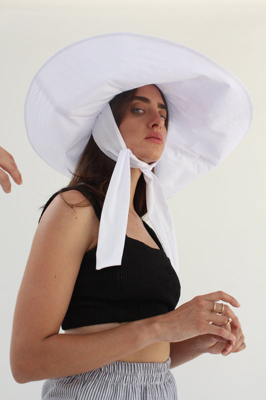 Beklina Voluminoso Tie Hat White