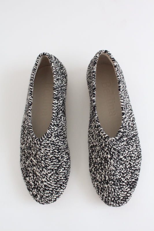 Beklina Crochet Ballet Flats Black/White