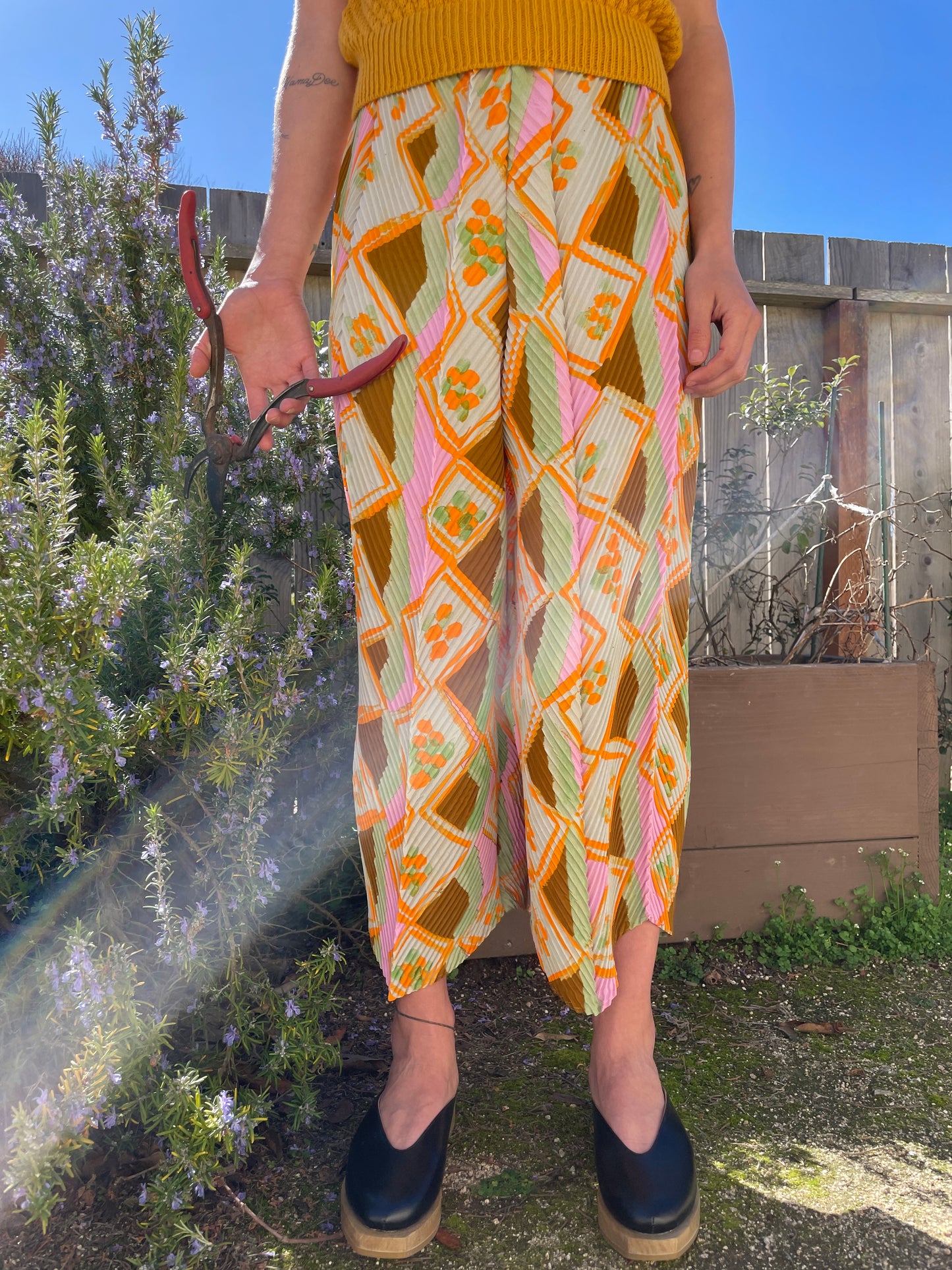 Beklina Wedge Clog Black