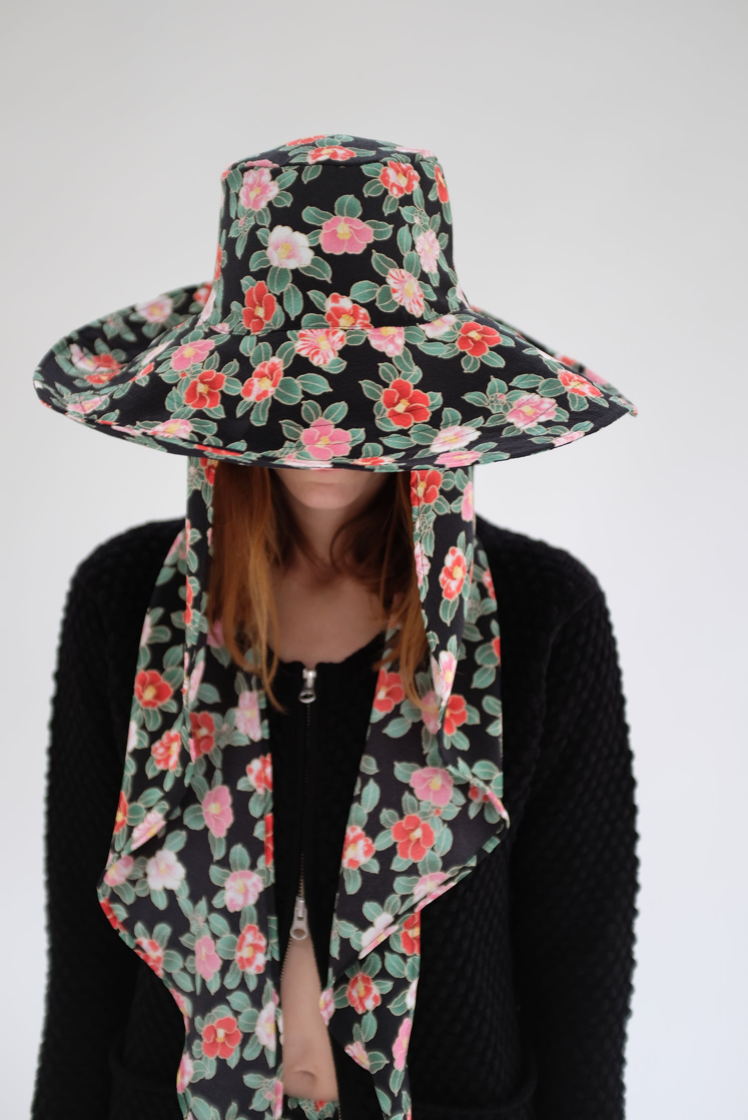 Beklina Scarf Hat Black Flower