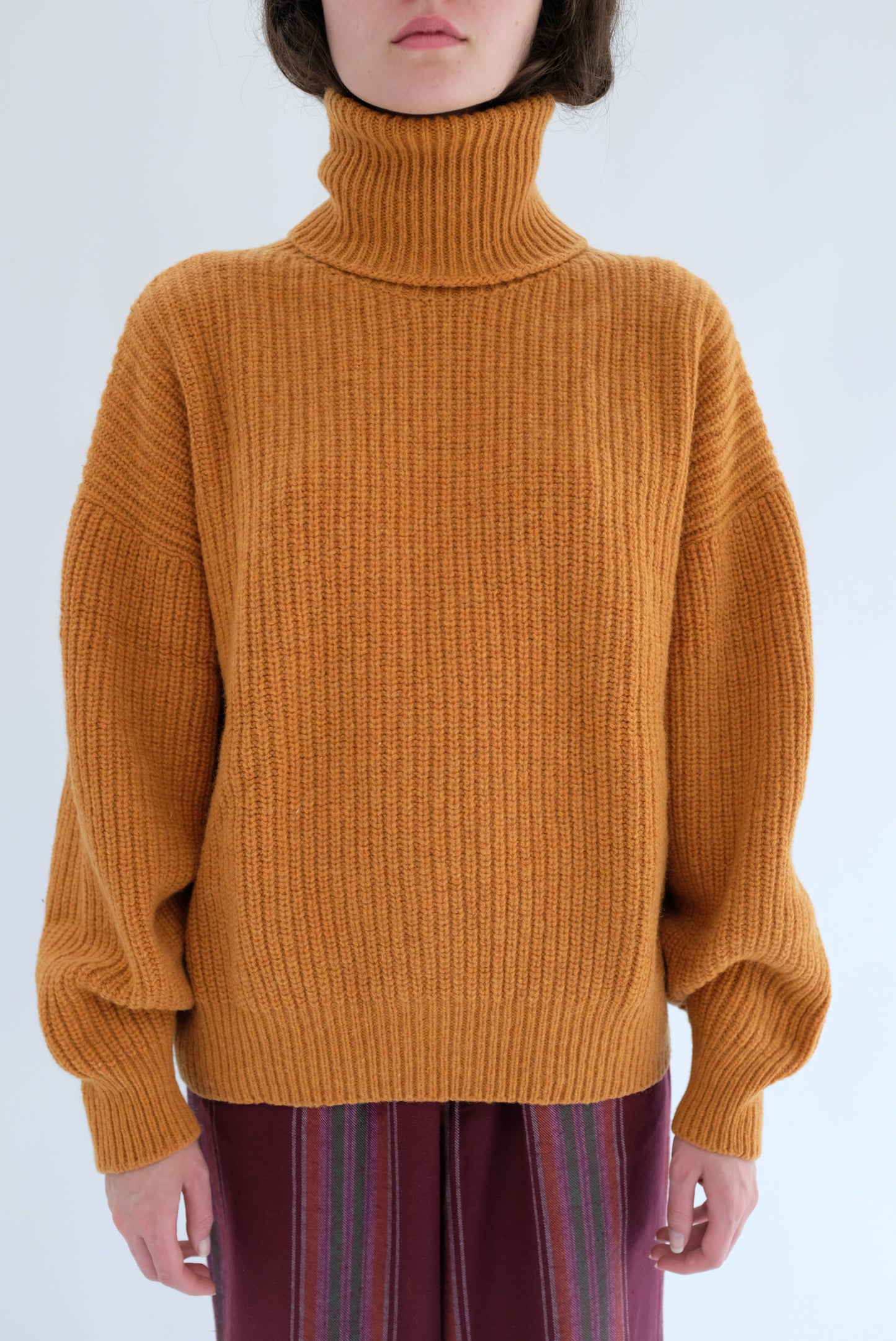Baserange Mea Turtleneck Pullover