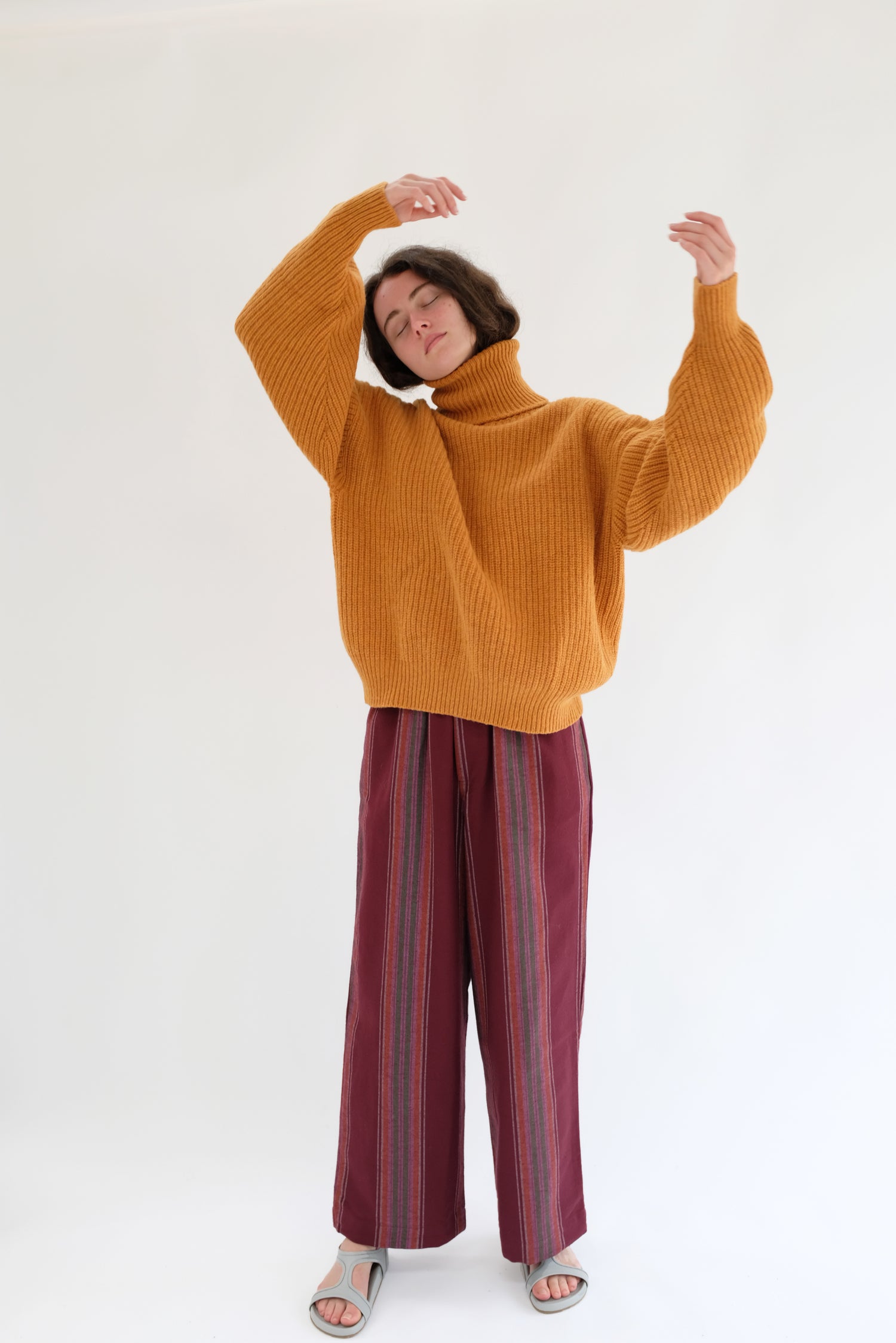 Baserange Mea Turtleneck Pullover