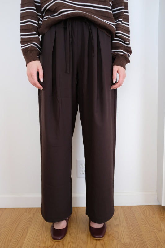 Cordera Pleated Relaxed Pant Dark Brown