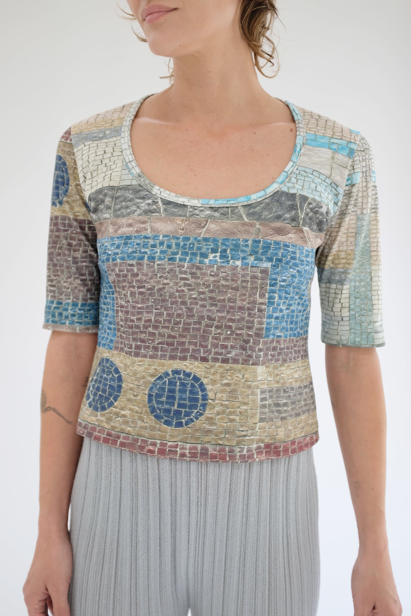 Beklina Scoop T Shirt Iceland Mural