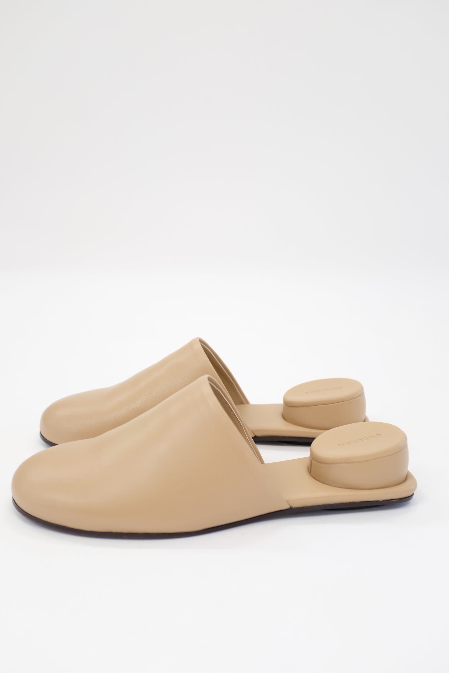 Cordera Estructura Mule Beige