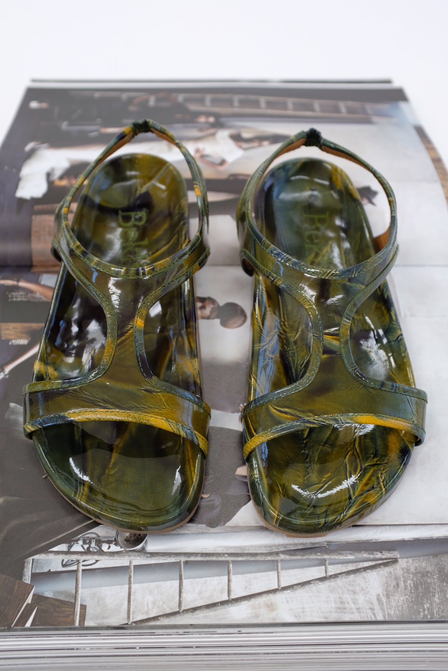 Beklina Gubi Sandal Gassosa