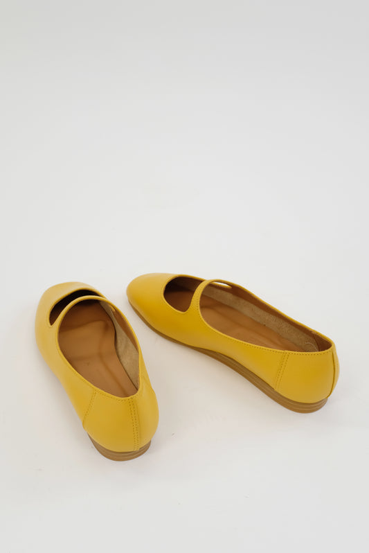 Beklina Olivia Flats Yellow Submarine