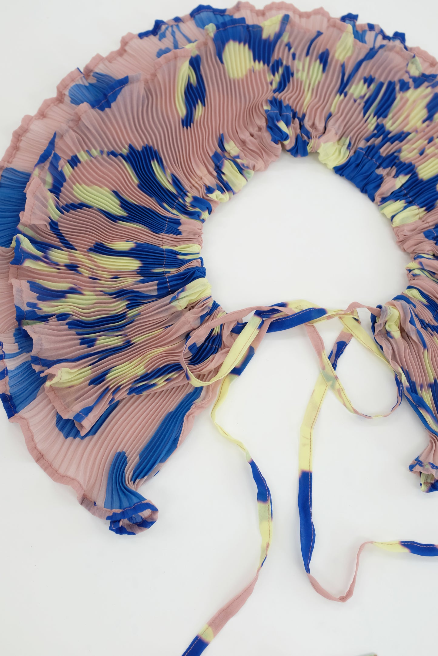 Julia Heuer Winnie Pleated Collar Ingrid