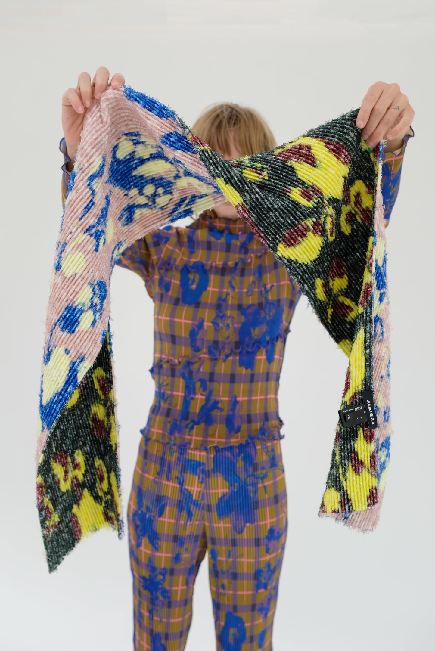 Julia Heuer Boa Pleated Furry Scarf Ingrid
