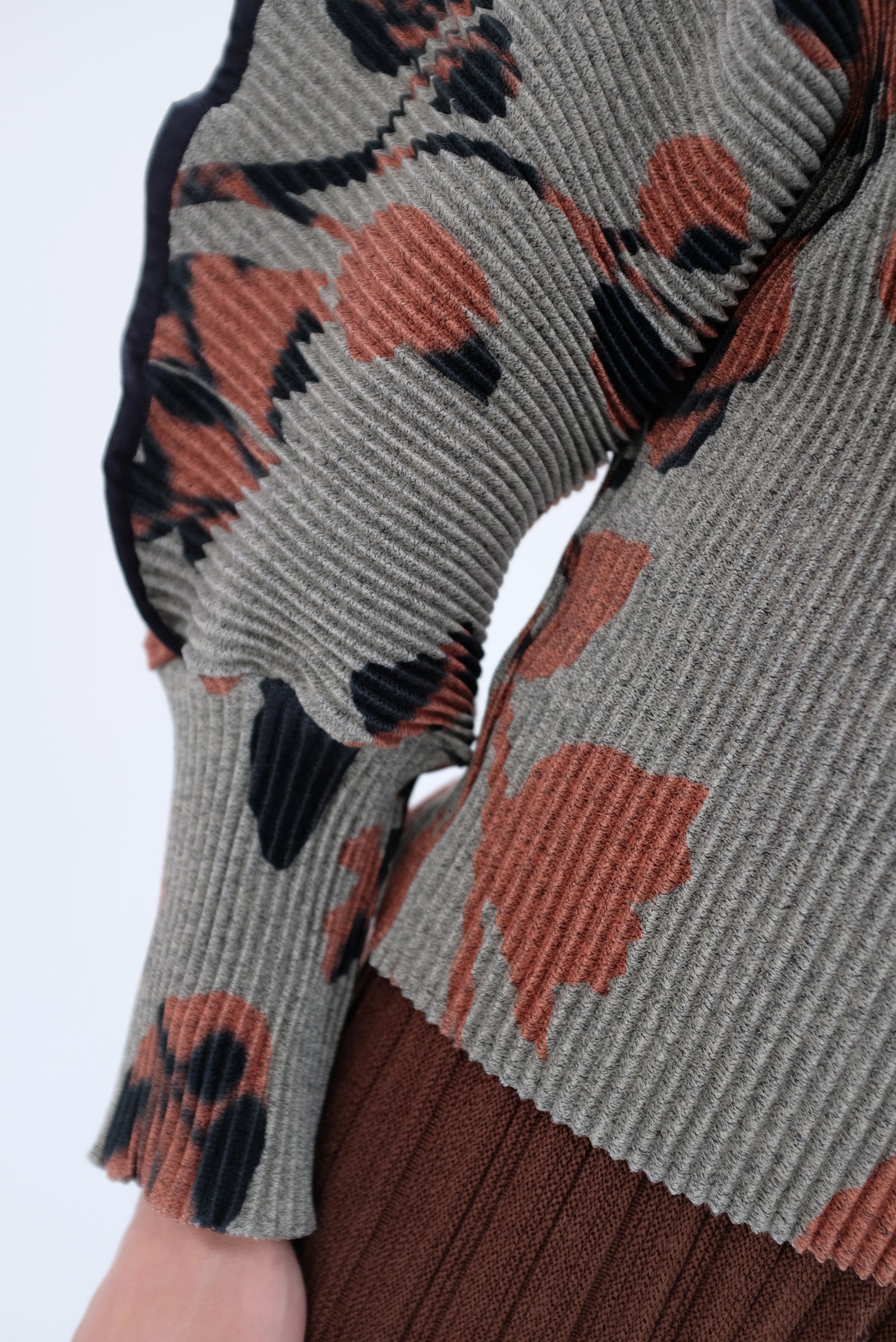 Julia Heuer Radok Pleated Knit Pullover Ingrid