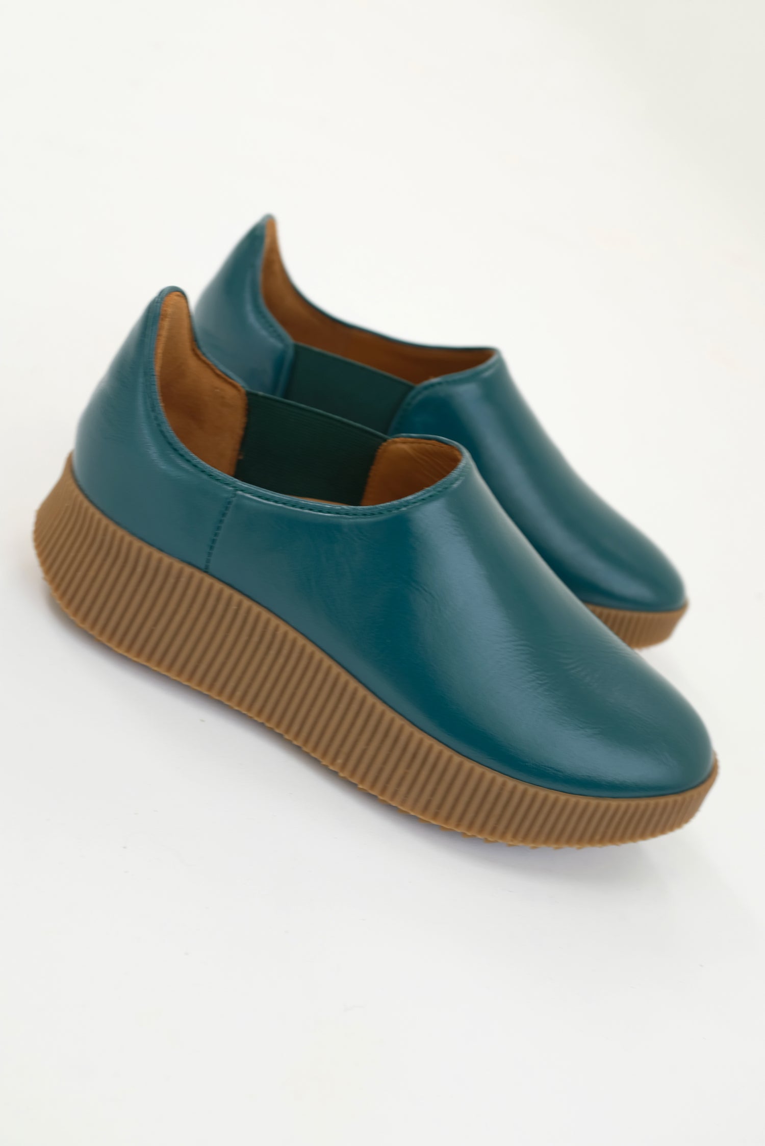 Beklina Beatriz Slip-on Sneaker Cypress