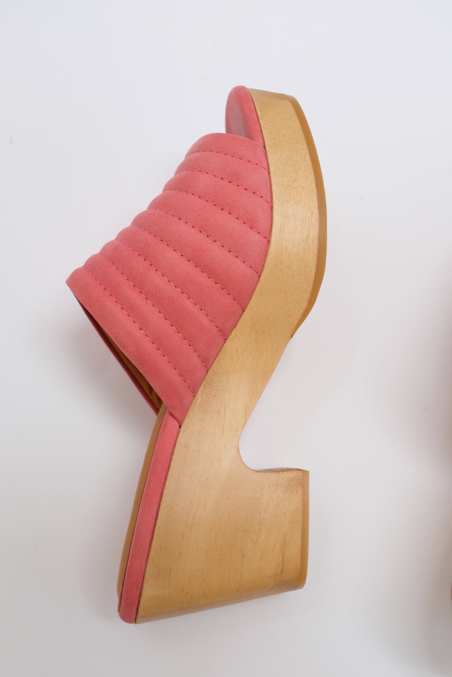 Beklina Ribbed Clog Open Toe Suede Roseate