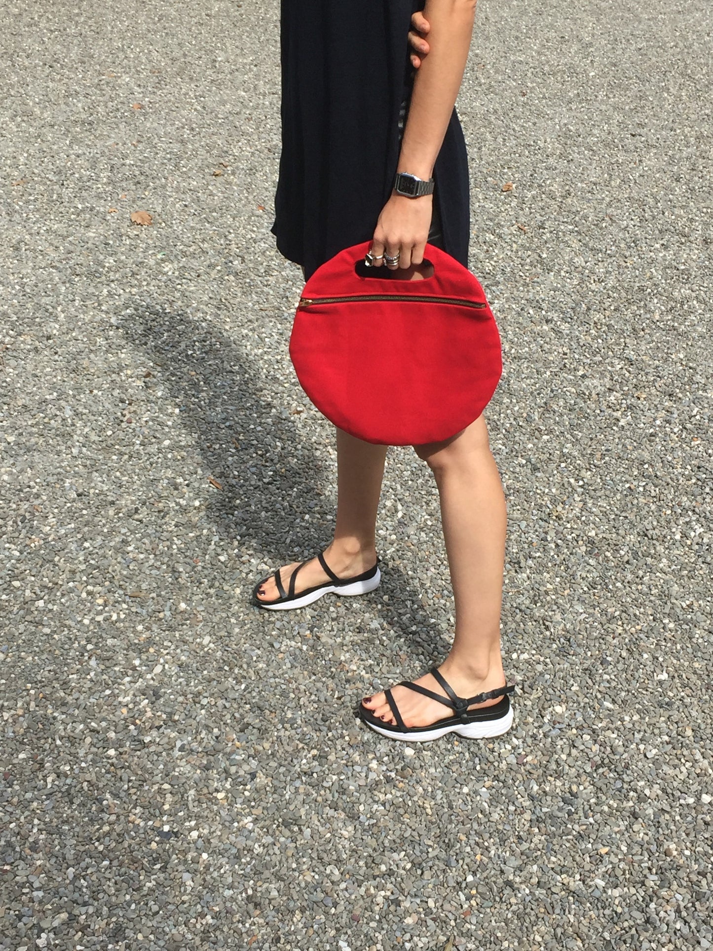 Lotfi Arches Circle Clutch Red / Beklina